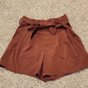 Athleta Shorts Athleisure Pleated Maroon Brown Small Sz 4